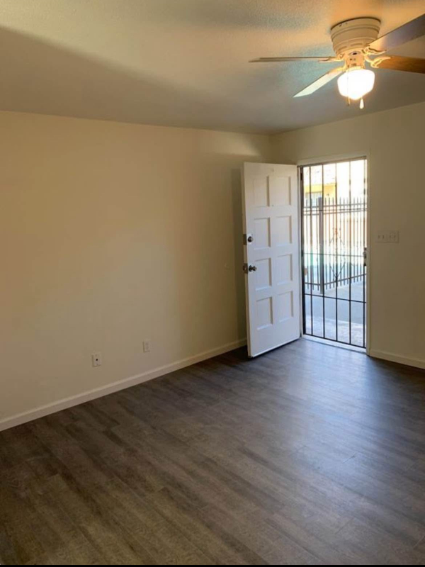 property at 4136 N Thesta St
