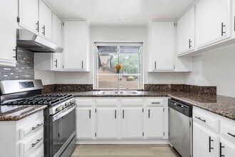 2616 Paseo La Paz in West Covina, CA - Building Photo - Building Photo