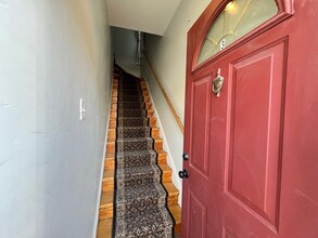 2335 W Barry Ave in Chicago, IL - Building Photo - Building Photo