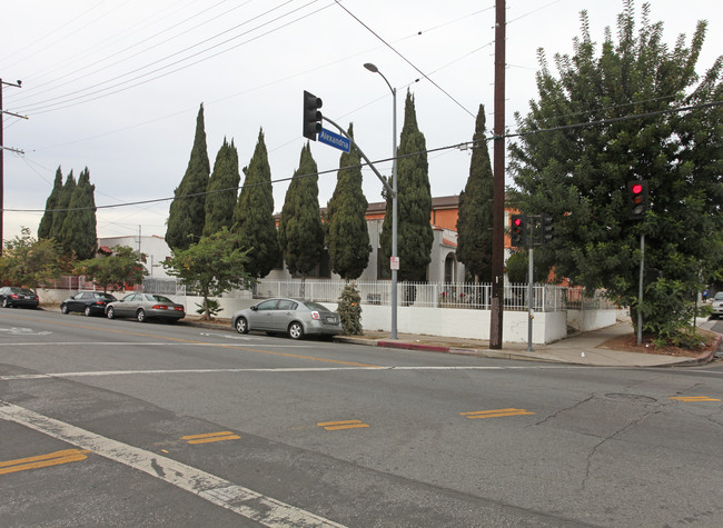 1301 N Alexandria Ave in Los Angeles, CA - Building Photo - Building Photo