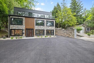 354 Winding Wy in Merion Station, PA - Building Photo - Building Photo