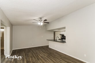 4050 E Walatowa St in Phoenix, AZ - Foto de edificio - Building Photo