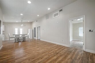1302 E Louisiana Ave in Tampa, FL - Building Photo - Building Photo