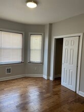 3944 N 8th St, Unit 2 in Philadelphia, PA - Building Photo - Building Photo