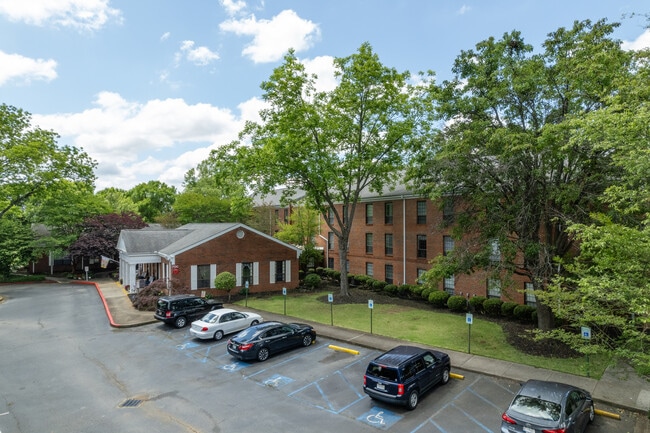 Harry C. White Manor in Spartanburg, SC - Foto de edificio - Building Photo