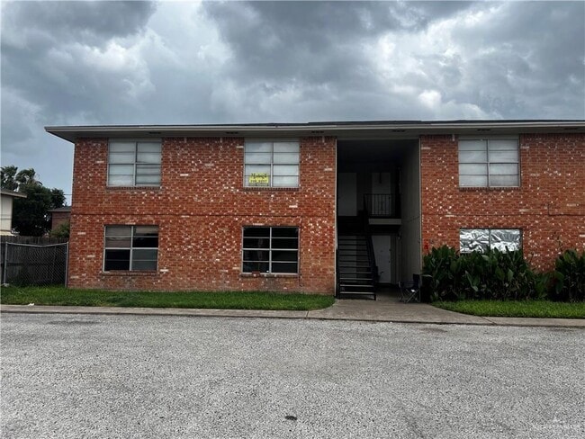 property at 7 Gastel Cir