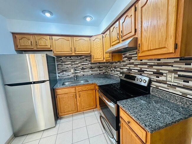 3451 Broadway in Rockford, IL - Foto de edificio - Building Photo