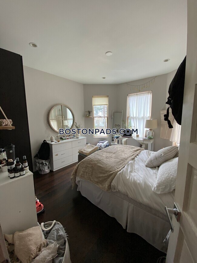 44 St Margaret St in Boston, MA - Foto de edificio - Building Photo