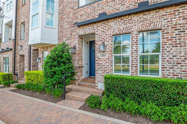 2262 Alterbrook Ln in Dallas, TX - Building Photo - Building Photo