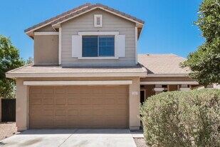 2415 W Wrangler Way in San Tan Valley, AZ - Building Photo