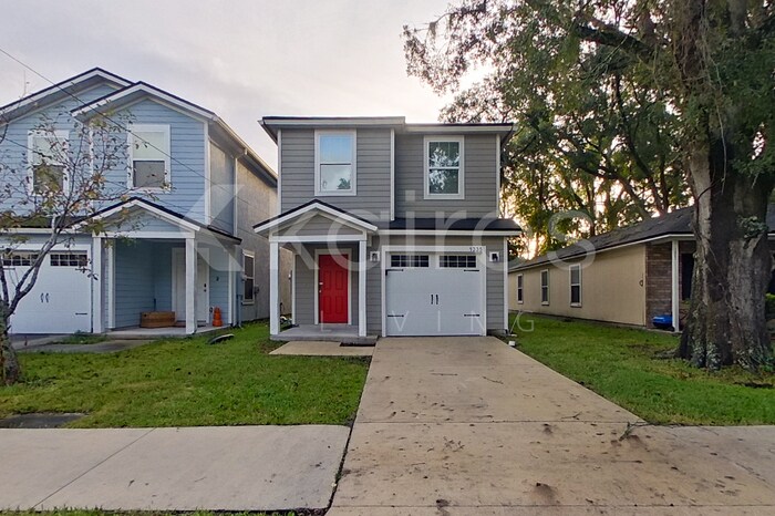1335 Mull St in Jacksonville, FL - Building Photo