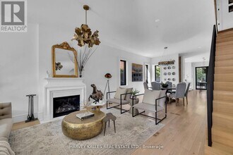 274 Carlton St. in Toronto, ON - Building Photo - Building Photo