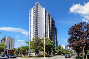 Bay 200 Apartments