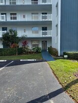 1700 NW 80th Ave in Margate, FL - Building Photo