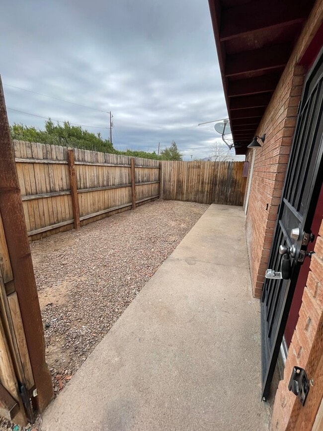 3062 N Edith Blvd in Tucson, AZ - Building Photo - Building Photo