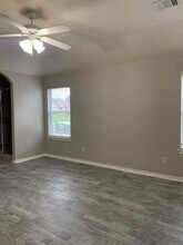 107 Cove Pl Ct in Montgomery, TX - Building Photo - Building Photo