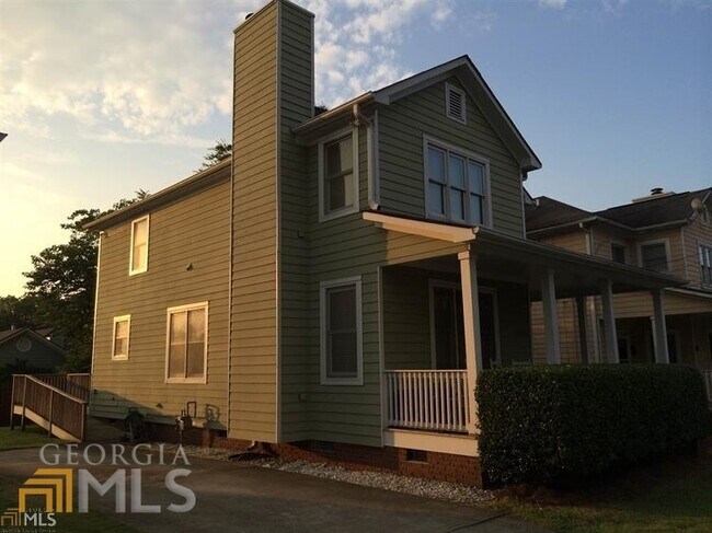 570 Reed St SE in Atlanta, GA - Building Photo - Building Photo