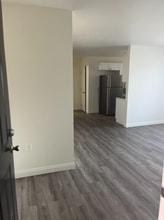 1750 Karen Ave in Las Vegas, NV - Building Photo - Building Photo
