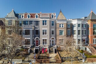 3114 13th St NW in Washington, DC - Foto de edificio - Building Photo