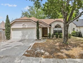 1345 Tindaro Dr in Apopka, FL - Building Photo - Building Photo