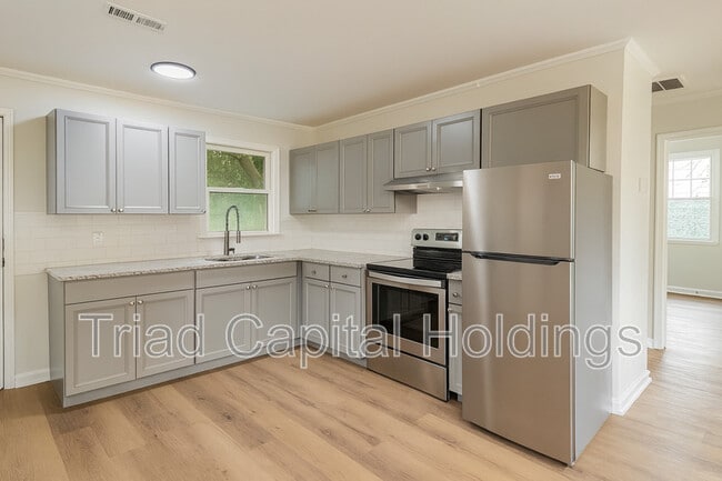 2624 Ludwig St in Winston-Salem, NC - Building Photo - Building Photo