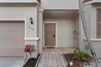 13165 NW 9th Ct in Pembroke Pines, FL - Foto de edificio - Building Photo