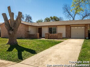 6706 Spring Manor St in San Antonio, TX - Building Photo
