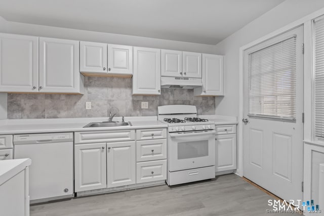 property at 12 Hamilton Ct