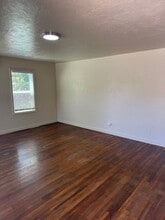 1916 8th St in Redding, CA - Building Photo - Building Photo