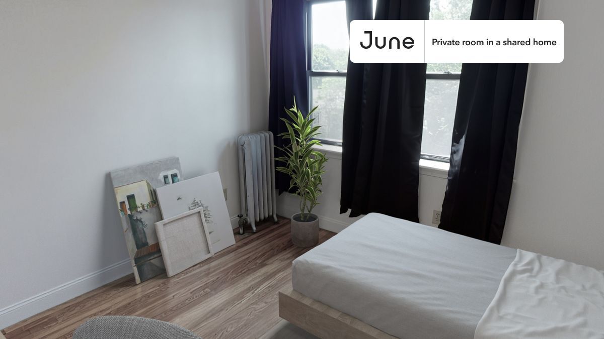 Private bedroom in 4 bed/2 bath Home in Boston, MA - Building Photo