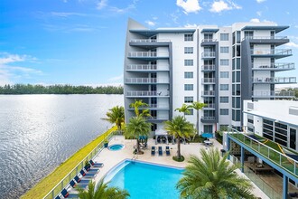 LaVida Apartments in Miami, FL - Foto de edificio - Building Photo