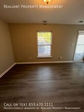 114 Floyd Ct in Nicholasville, KY - Foto de edificio - Building Photo