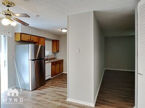 199 Woodcrest Way in Jonesboro, GA - Building Photo - Building Photo