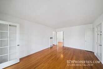12027 Albers St in Los Angeles, CA - Building Photo - Building Photo