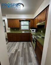 527 E Lexington Blvd in Eau Claire, WI - Building Photo - Building Photo