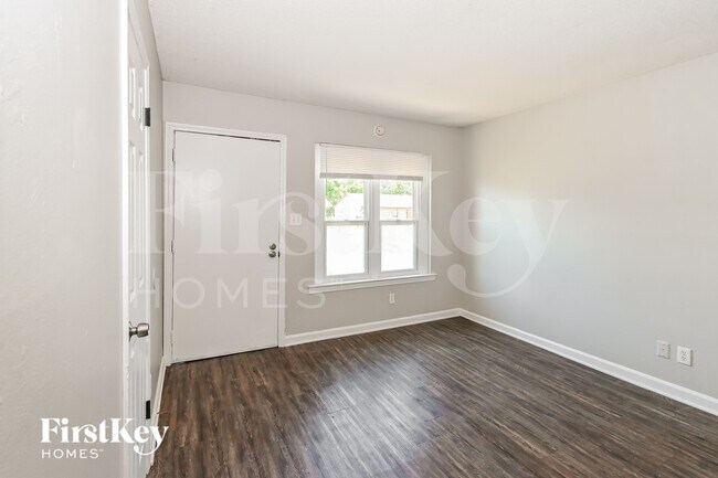 3682 Buffalo Rd in Memphis, TN - Foto de edificio - Building Photo