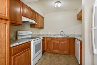 311-311 Lilac St in Metairie, LA - Building Photo - Building Photo