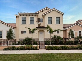 906 E Venice Ave in Venice, FL - Building Photo