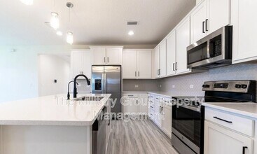 12706 Grn Mdw Dr in Jacksonville, FL - Building Photo - Building Photo