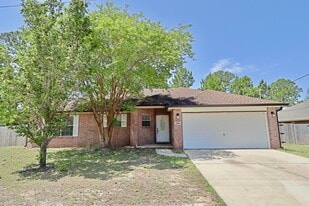 2345 Ortega St in Navarre, FL - Building Photo