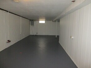 597 Aurora Dr in Youngstown, OH - Building Photo - Building Photo