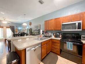 2927 SW 35th Pl in Gainesville, FL - Building Photo - Building Photo