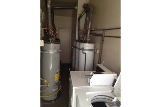 216 S Avenue 52 in Los Angeles, CA - Building Photo - Building Photo