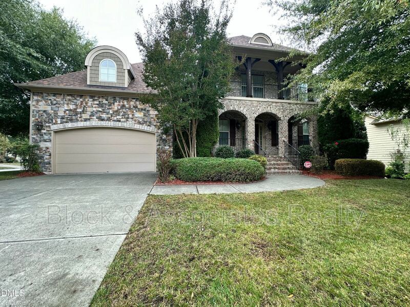 1801 Old London Way in Cary, NC - Building Photo