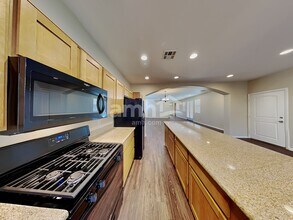 3937 Maldive Isle Ct in Las Vegas, NV - Building Photo - Building Photo