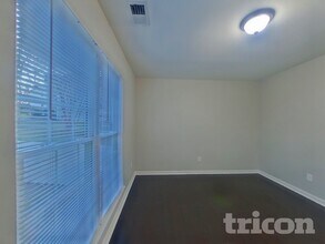 7804 Royce Hall Ln in Charlotte, NC - Foto de edificio - Building Photo