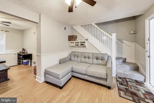 31 Admiral Blvd in Dundalk, MD - Building Photo - Building Photo