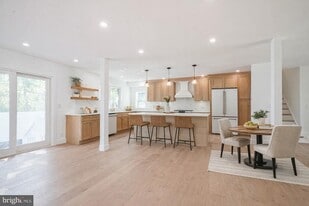 316 Farmdale Rd in Moorestown, NJ - Building Photo