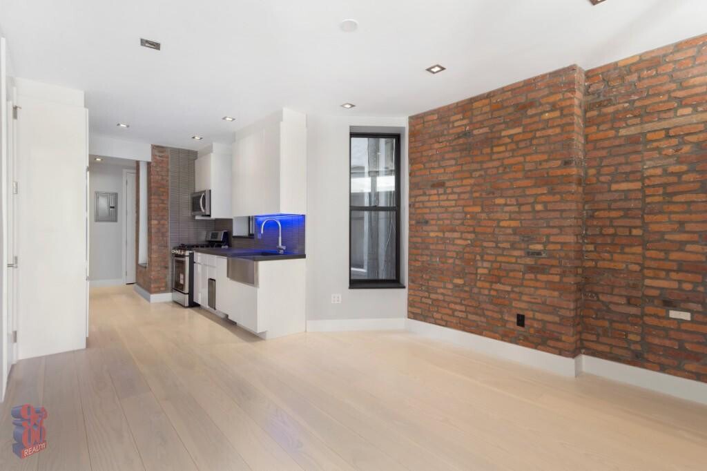 RIDGE ST. in New York, NY - Building Photo