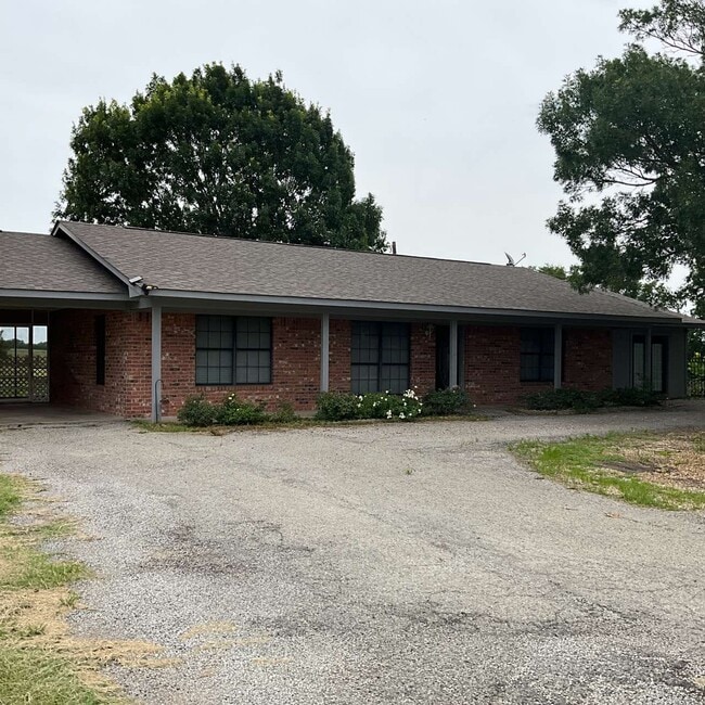 property at 24289 TX-19